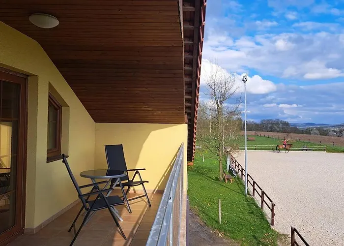 Farma Hradec *